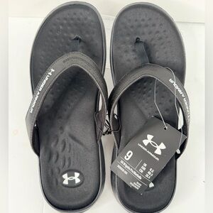 NWT Under Armour Ignite Pro Marbella Women’s Size 9 Black Flip Flop Sandals